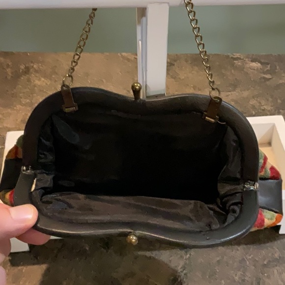 Vintage floral woman’s clutch - Picture 2 of 4